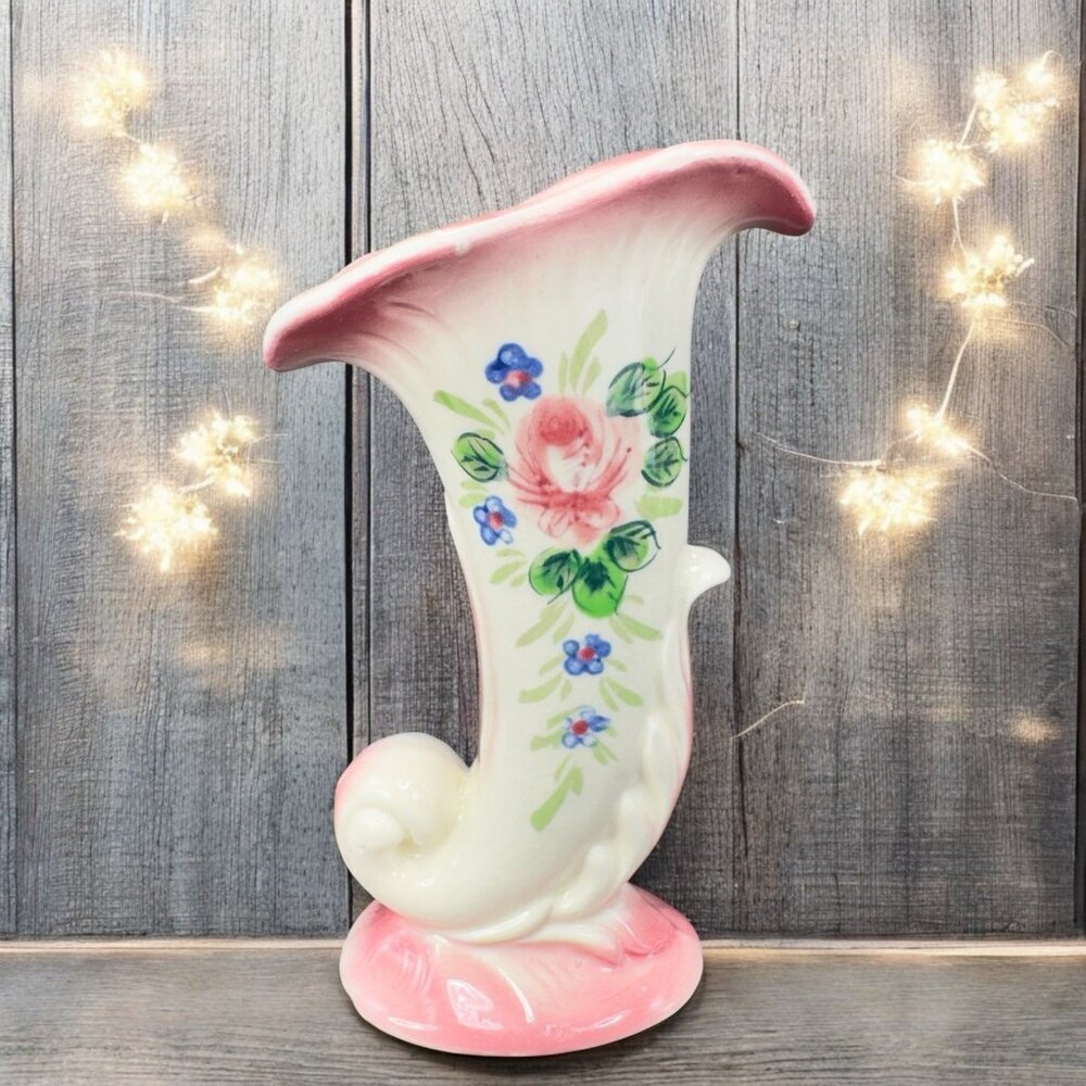 Vintage Occupied Japan Ceramic Cornucopia Vase Vessel‎ Footed Floral Vase Decor